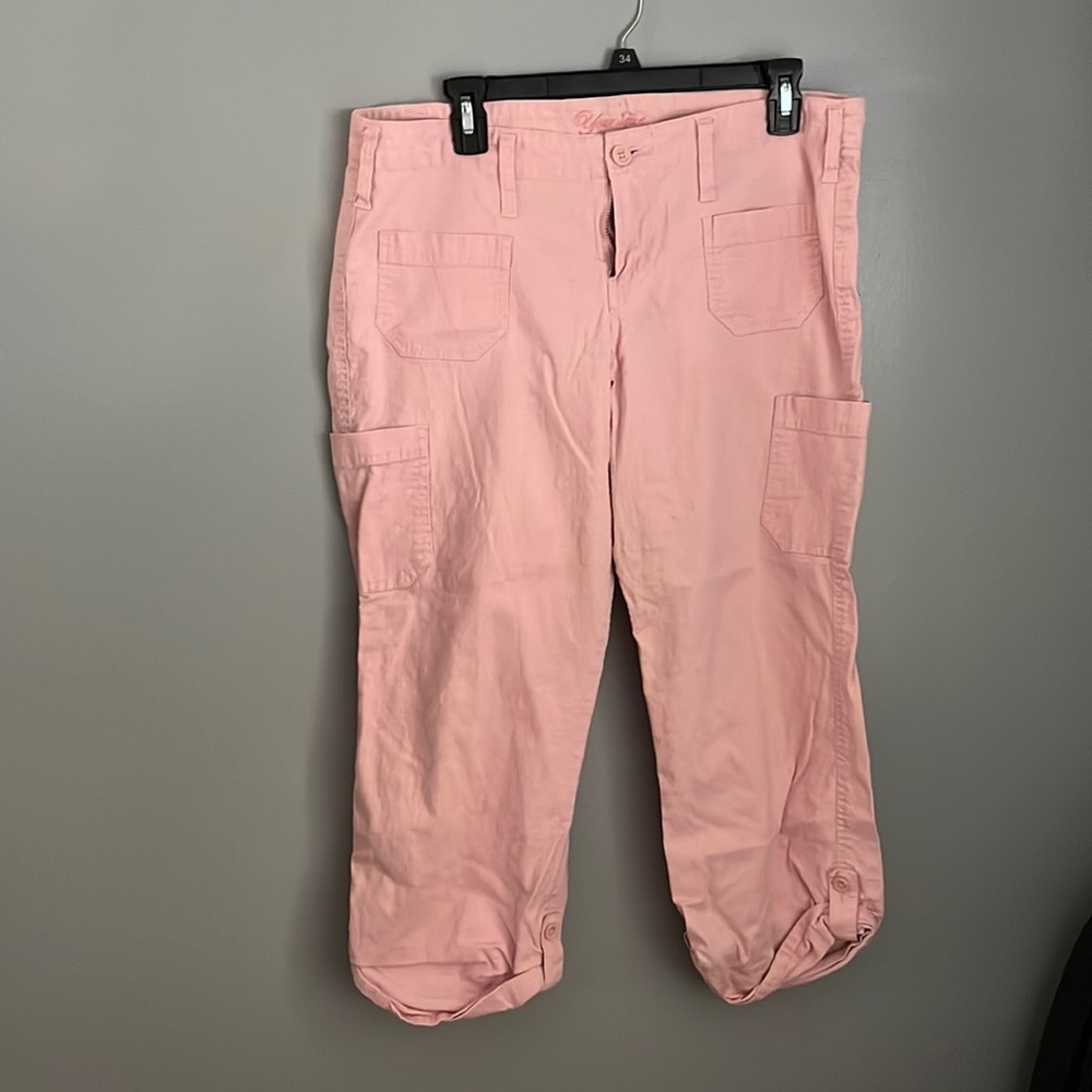 Capri pink pants
